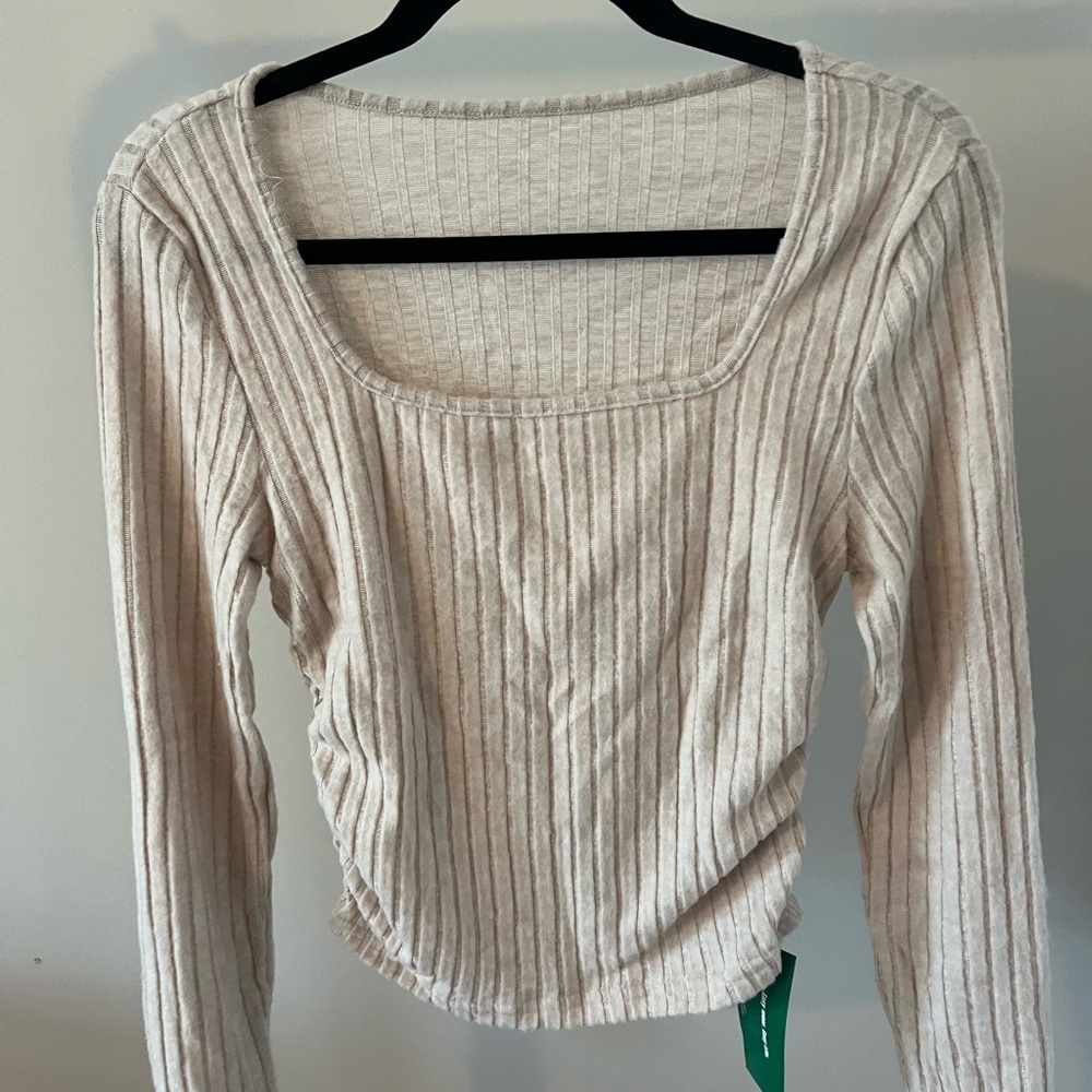 large sinch side top never worn